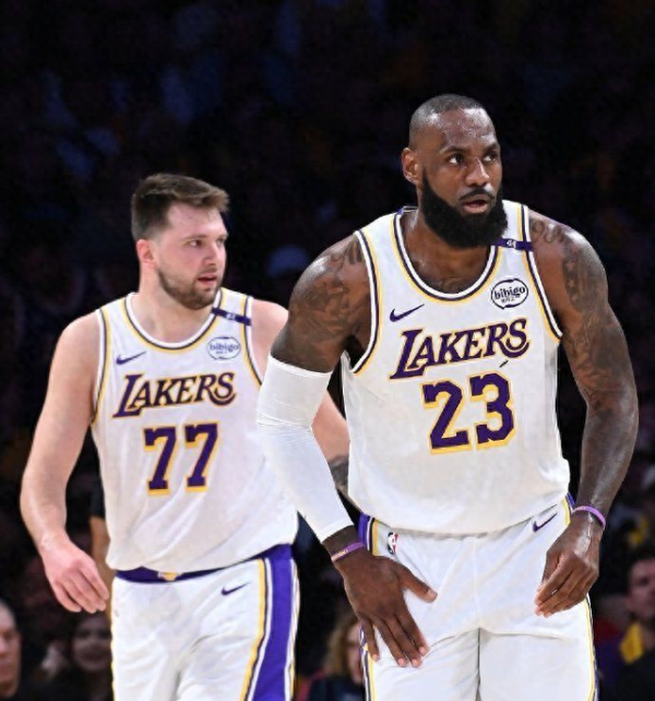 Lakers sẽ không gia hạn hợp 