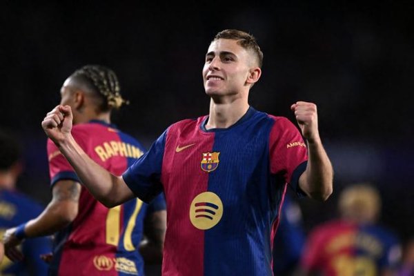 Premier League tập trung vào