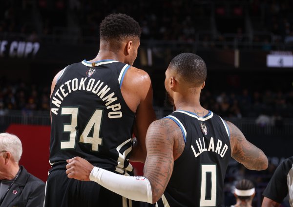 Lillard: Antetokounmpo và tô